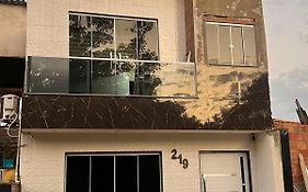 Casa ao lado da rodoviária com ar condicionado